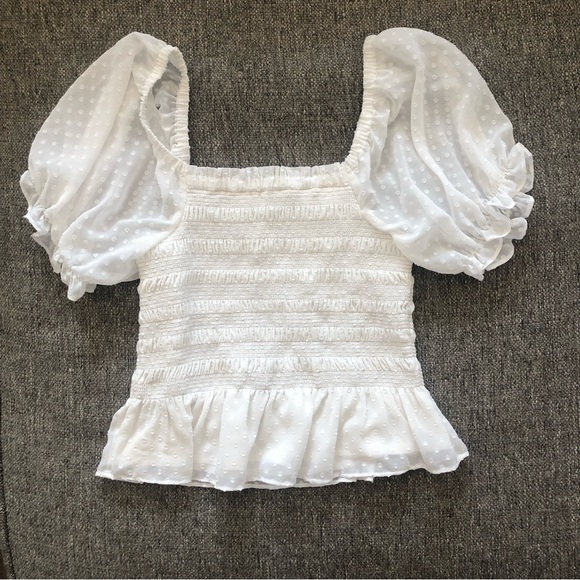 EXPRESS WHITE SMOCKED PUFF SLEEVE TOP, SIZE PETITE SMALL - Picture 10 of 10